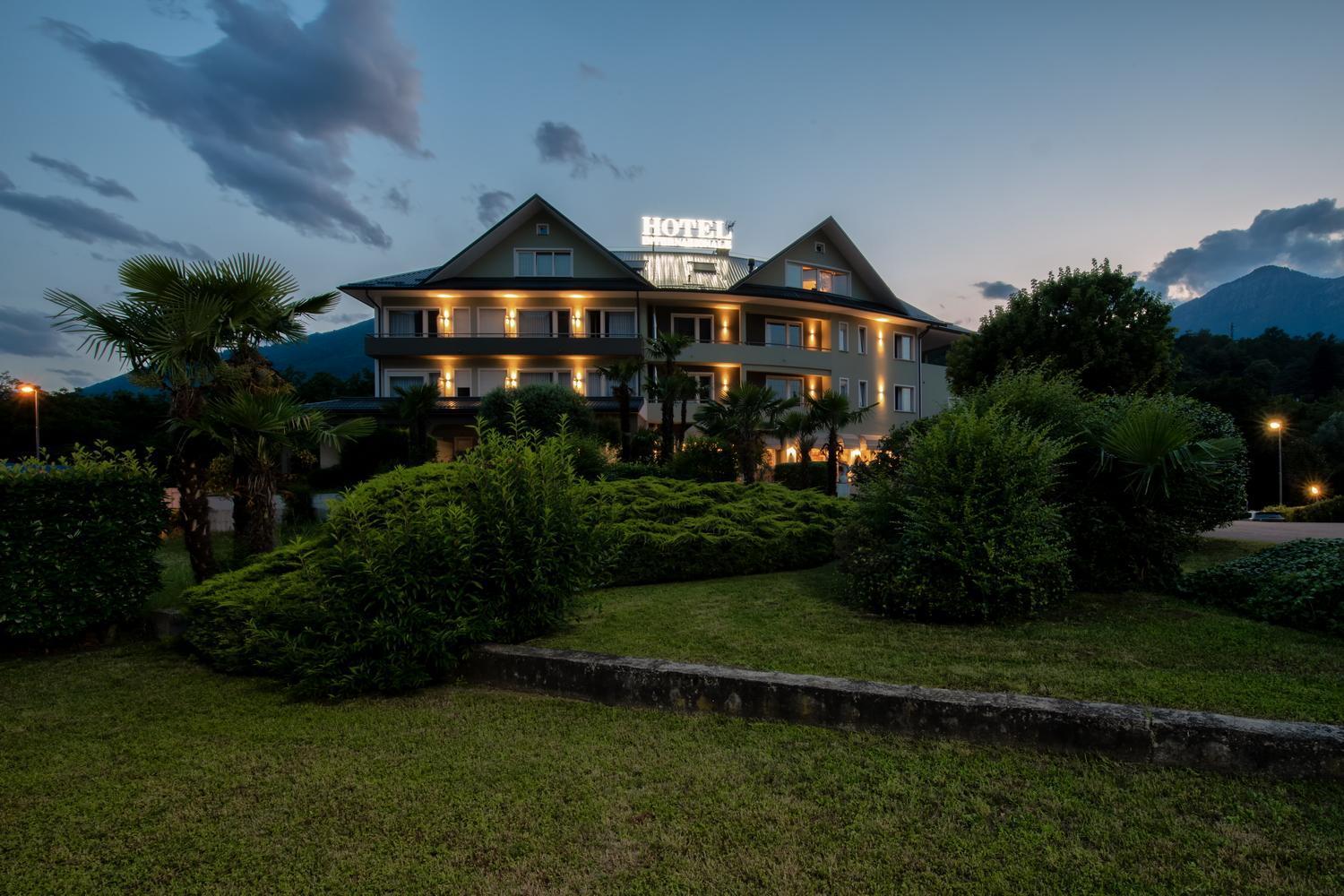 Hotel Internazionale ドモドッソラ エクステリア 写真