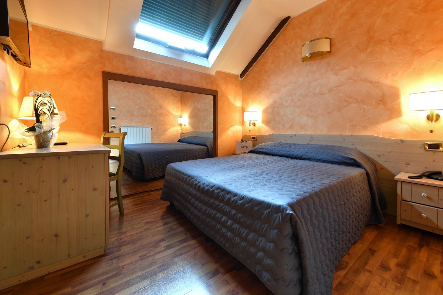 Hotel Internazionale ドモドッソラ エクステリア 写真